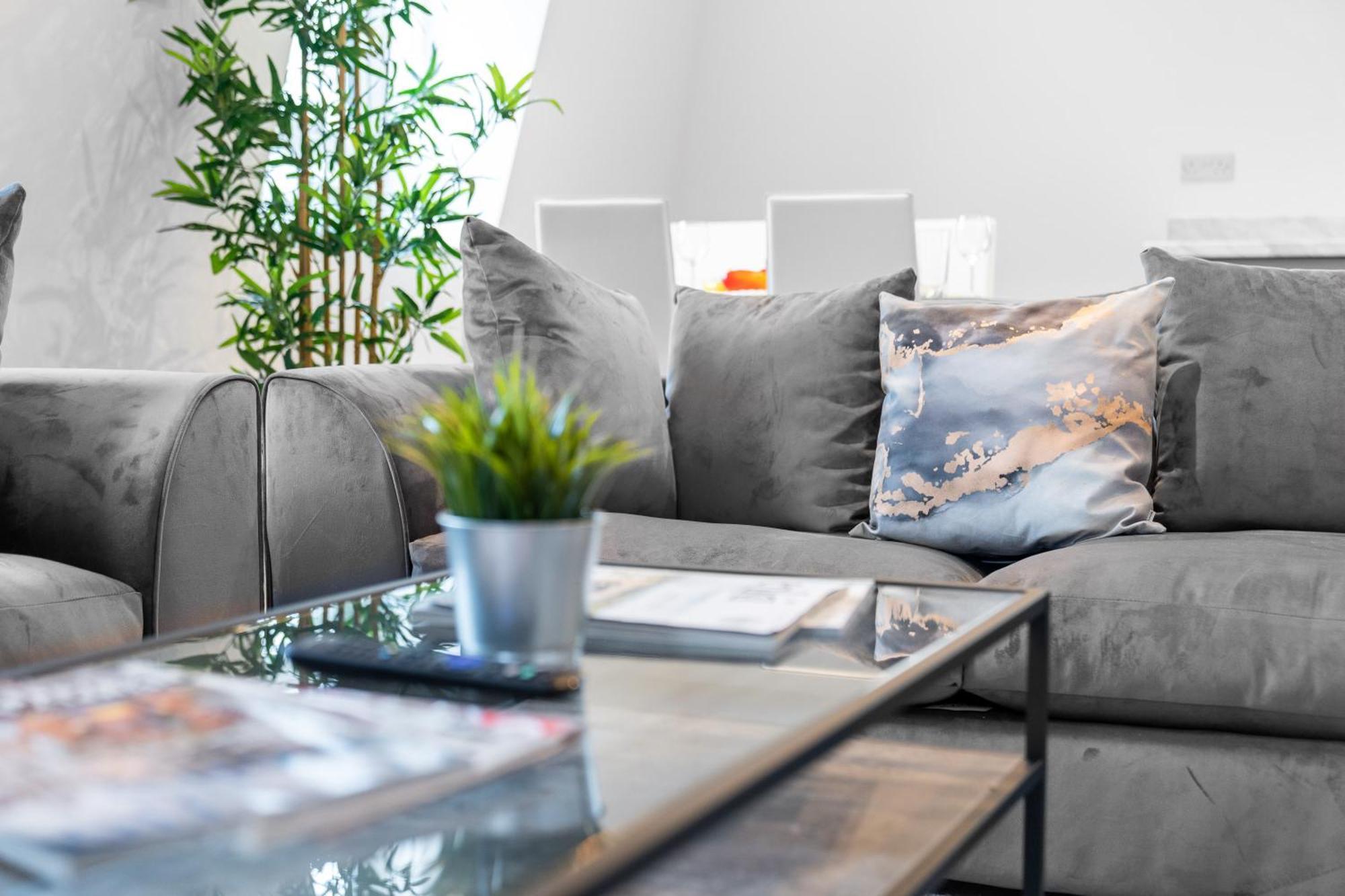 Stylish 2 Bedroom Apartment - Balcony - Secure Parking - Top Rated - 5Mc Birmingham Exterior foto