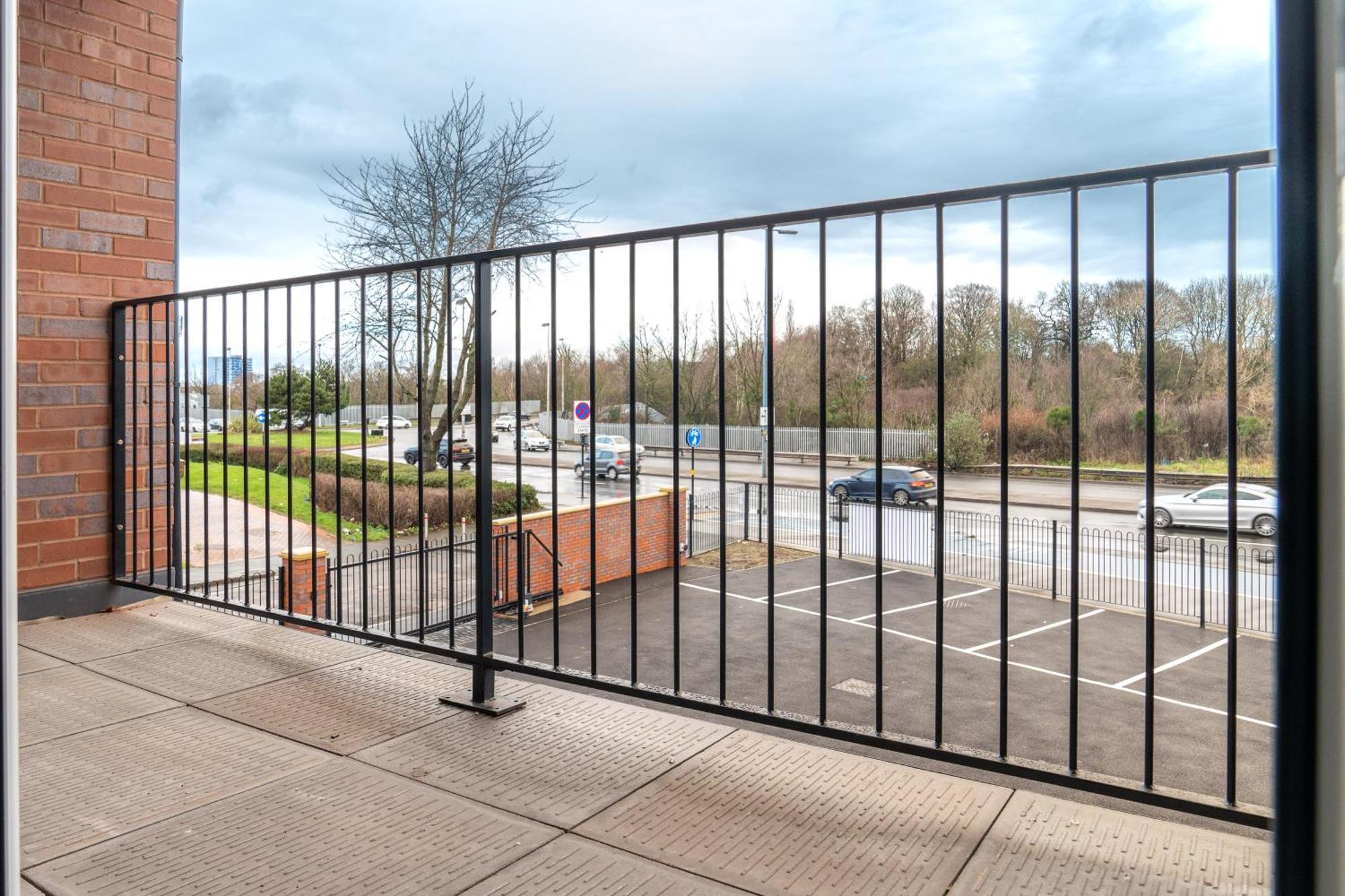 Stylish 2 Bedroom Apartment - Balcony - Secure Parking - Top Rated - 5Mc Birmingham Exterior foto